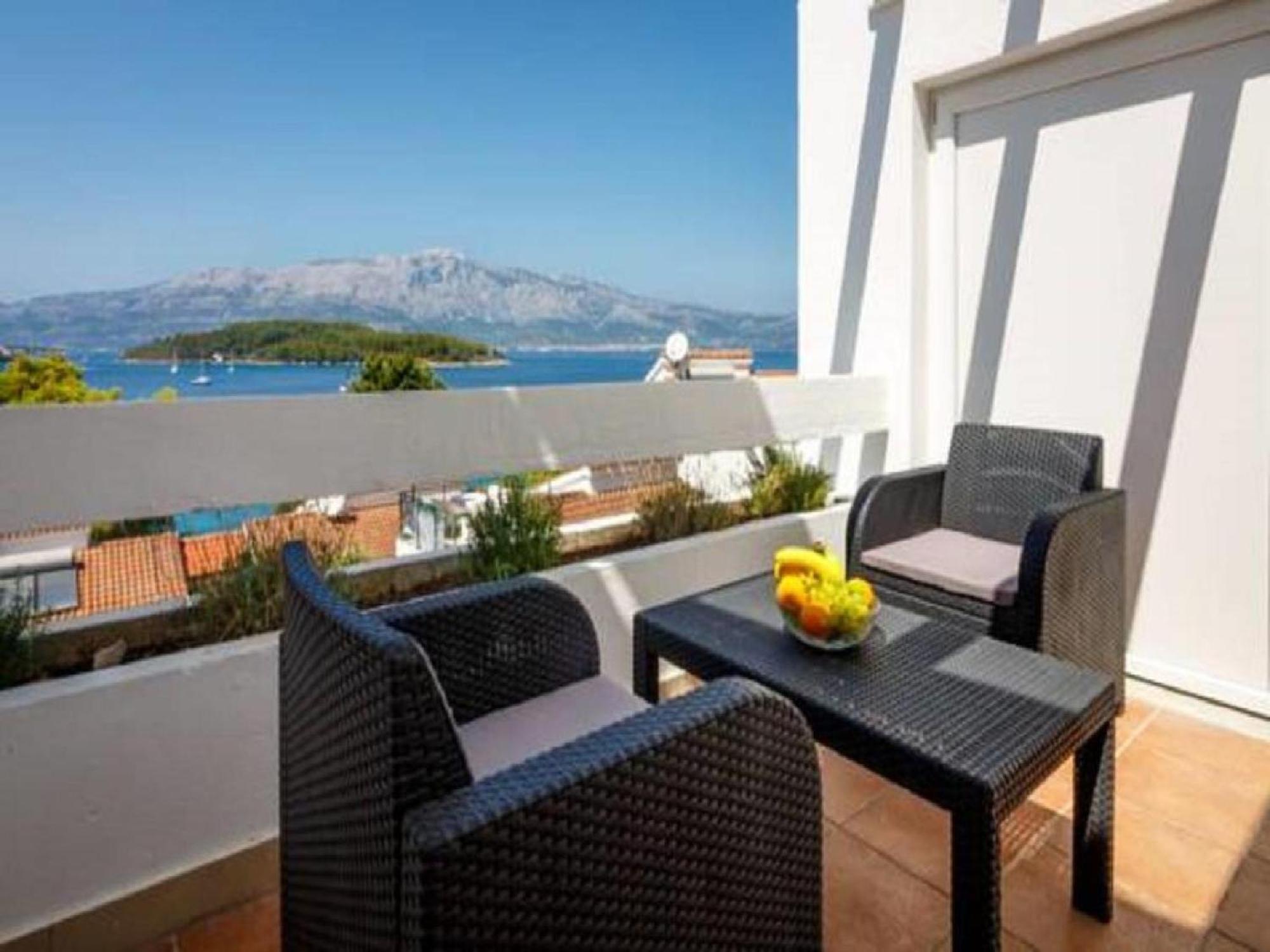 Lumbarda Resort Apartments Экстерьер фото