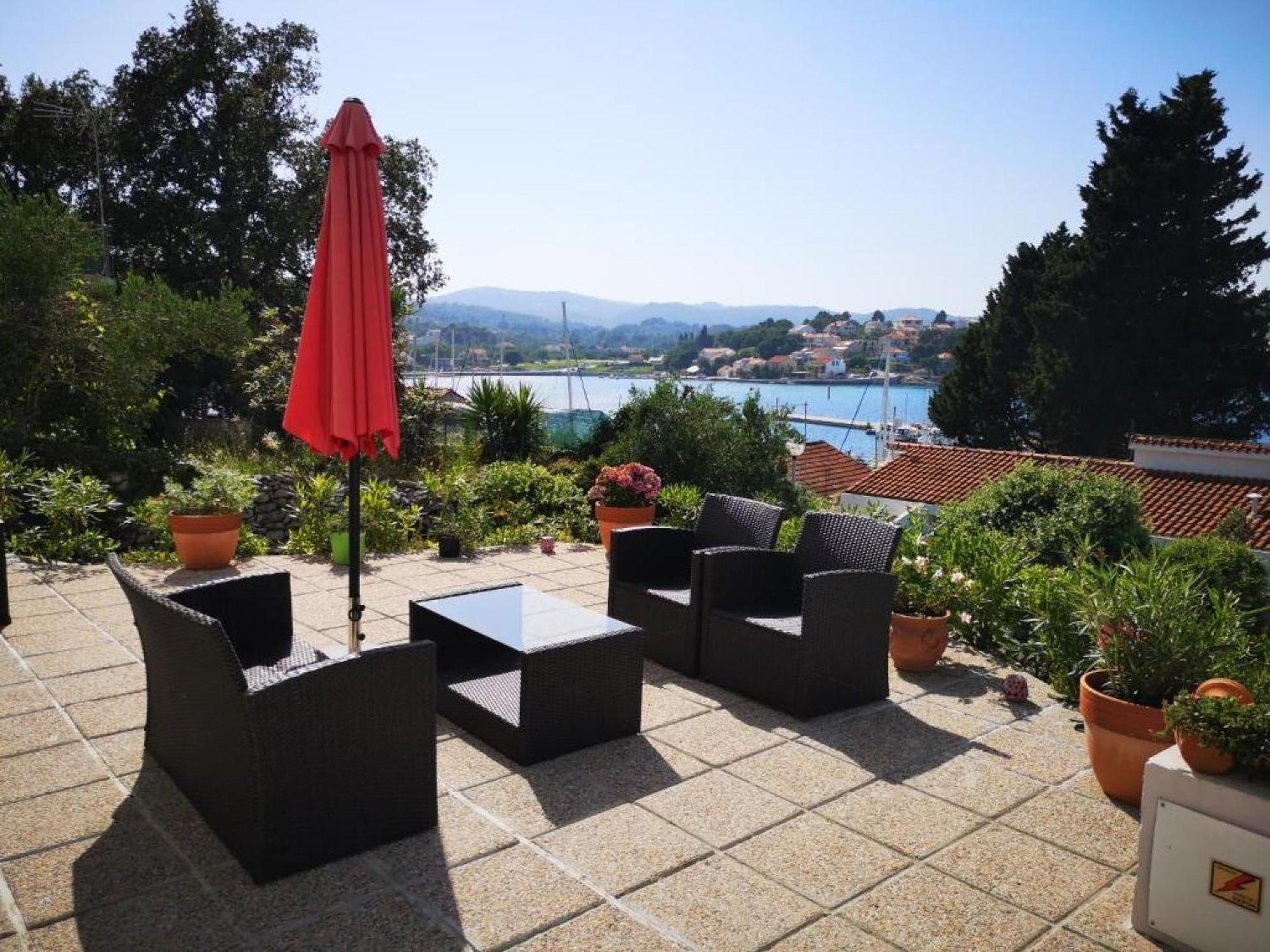 Lumbarda Resort Apartments Экстерьер фото