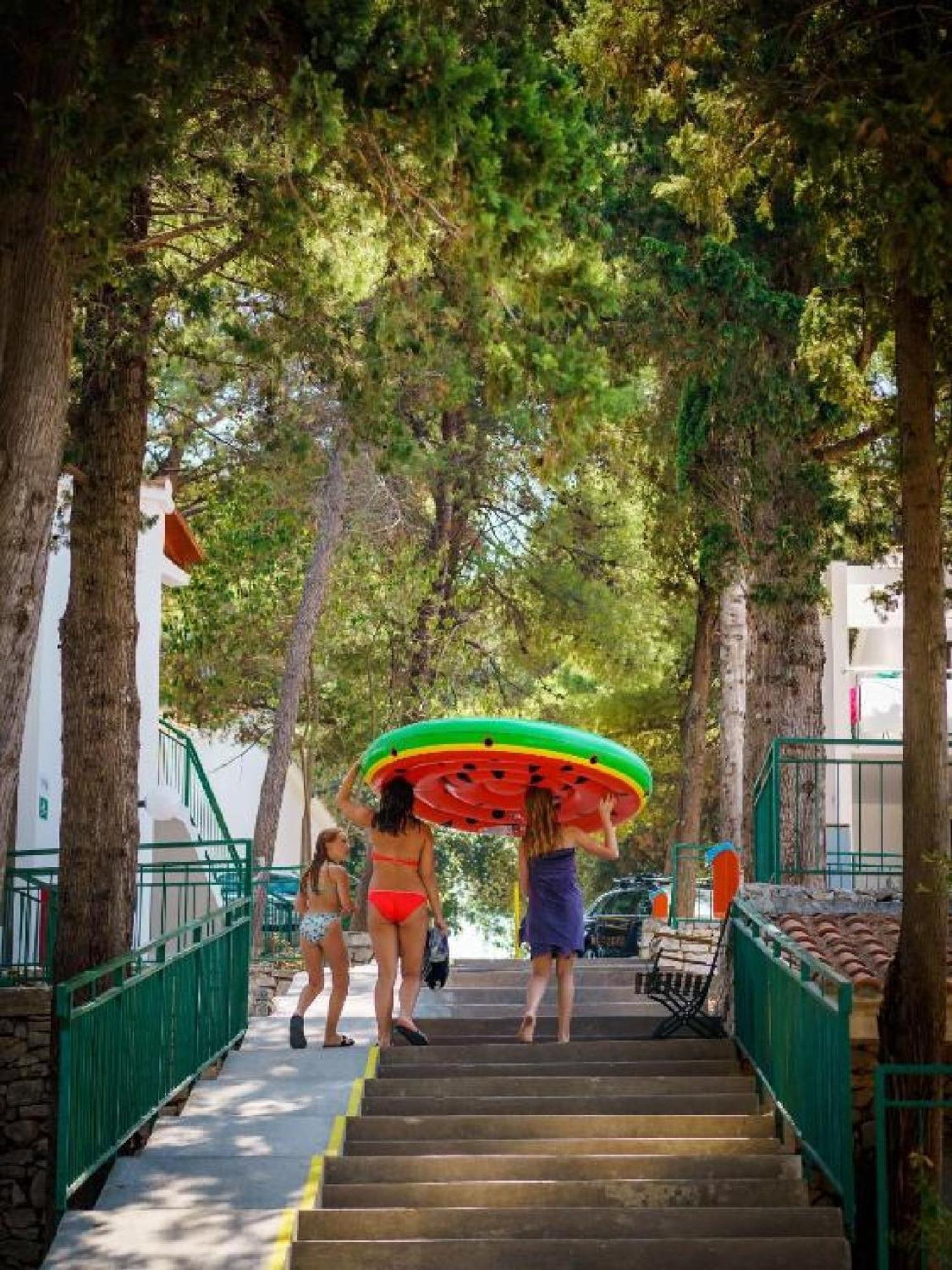 Lumbarda Resort Apartments Экстерьер фото