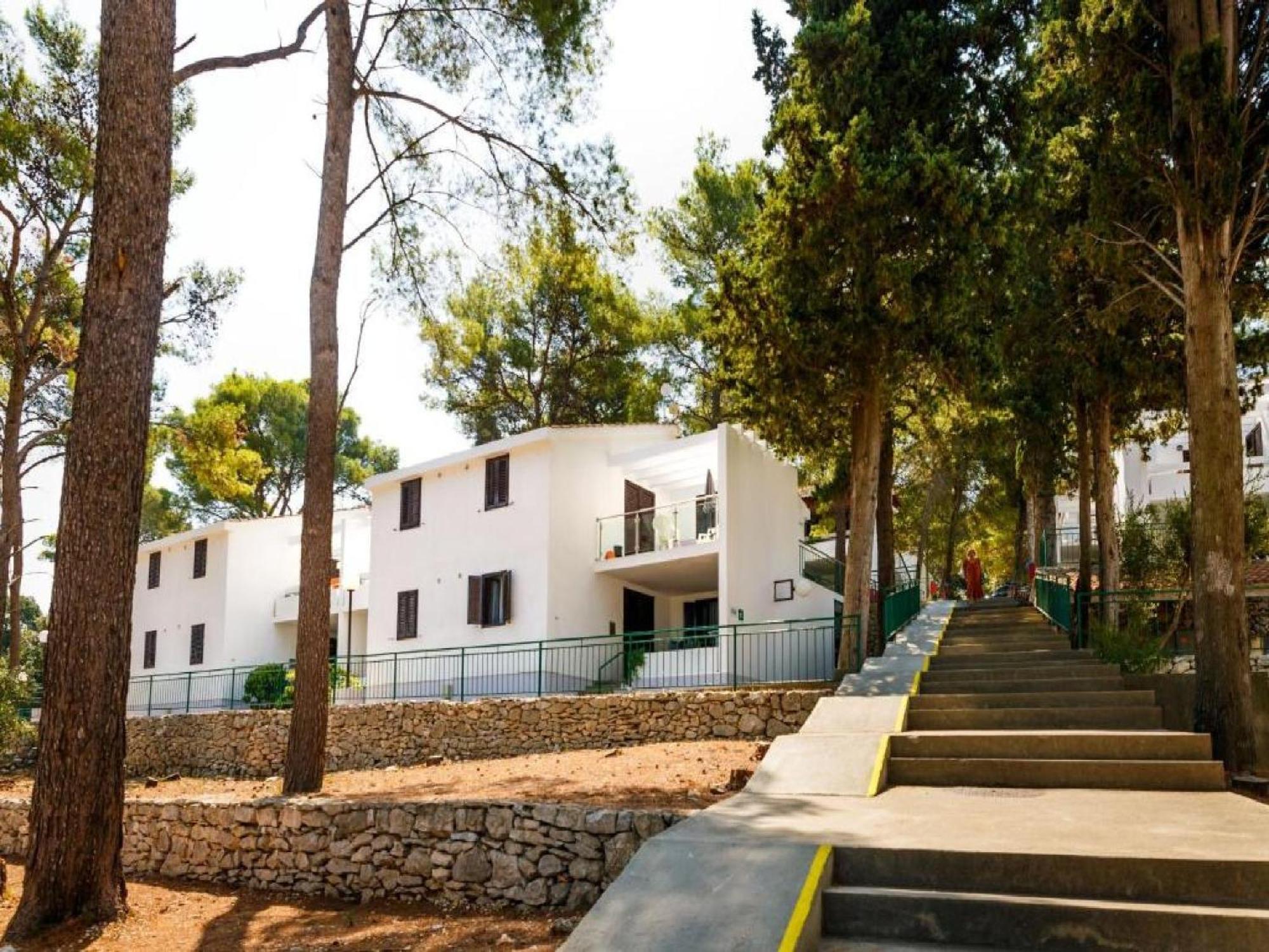 Lumbarda Resort Apartments Экстерьер фото